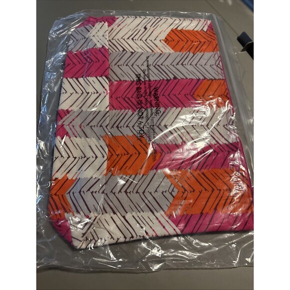 Thirty-One 31 Zipper Pouch Feather Chevron New in Package Pocket Bag Thirty One - Picture 6 of 6